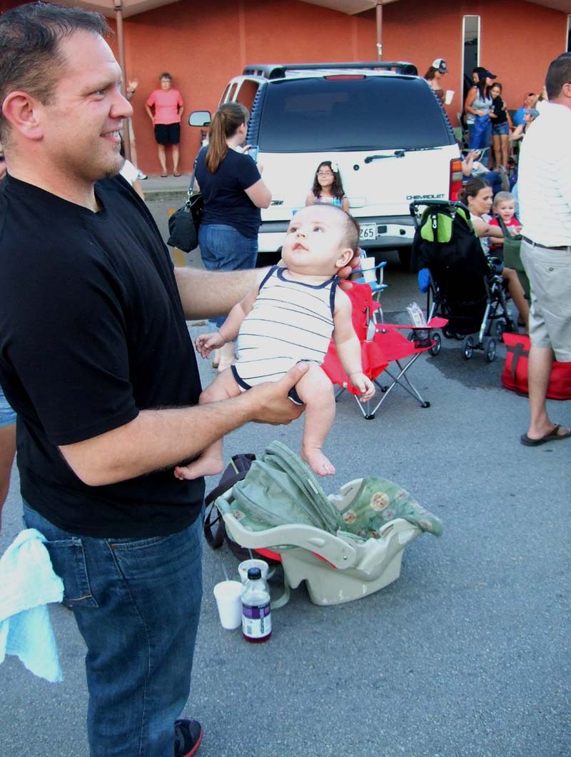 photo of fans at Josh Weathers Band Concert